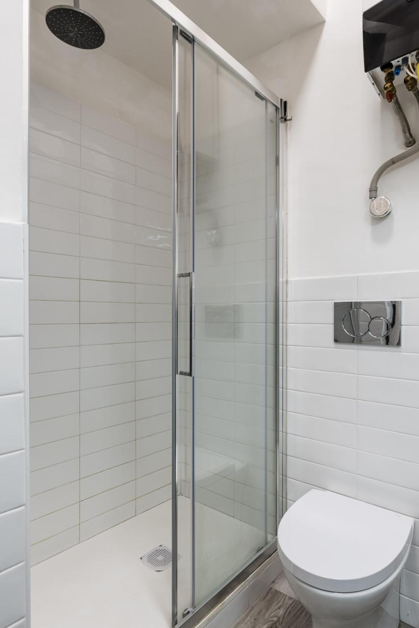 Acquario 5 Minuti, 1Br , Free A-C, Wifi & Netflix "City Center" By Tilo Genova Kültér fotó